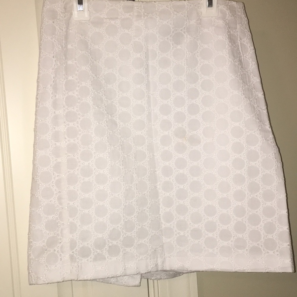 White lace skirt